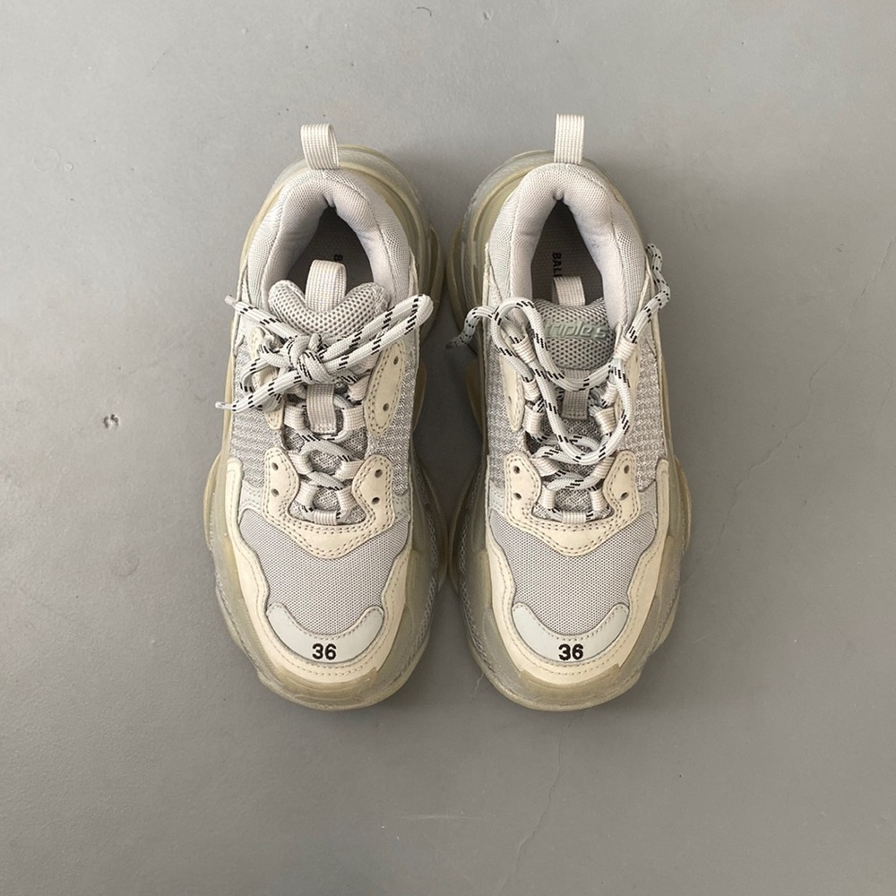 Balenciaga sneakers size 6